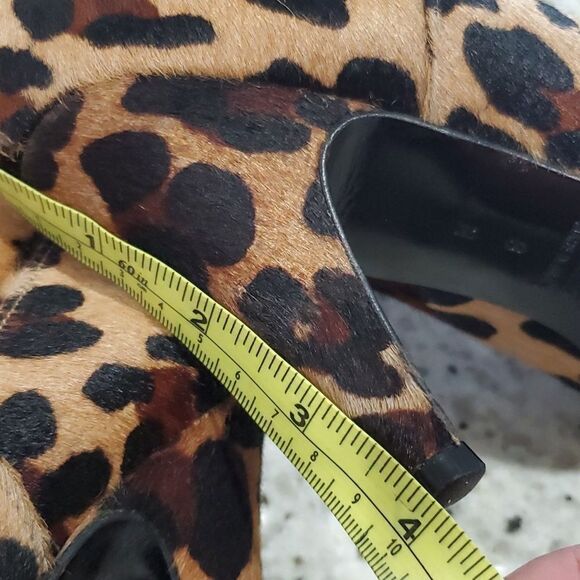 Stunning Anne Klein Calf Hair Leopard print Boots, size 8, pristine - Picture 12 of 15
